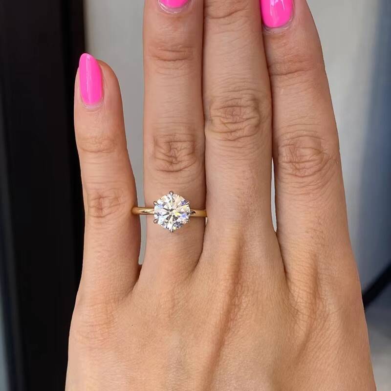 3CT 6 Prongs 10k/14k/18k Gold Moissanite Engagement Diamond Ring for Women Highlighting the Center Diamond