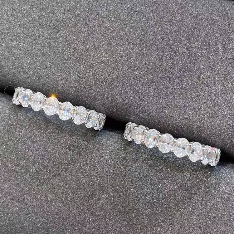 Custom Made Women Jewelry 14K/18K Solid Gold Full Diamonds Oval Moissanite Eternity Wedding Band Rings