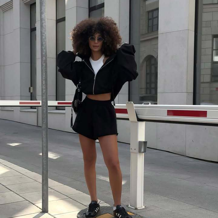 new Free shipping designer coat for women Minimally designed cardigan jacket fashionable casual fresh and extra outfit