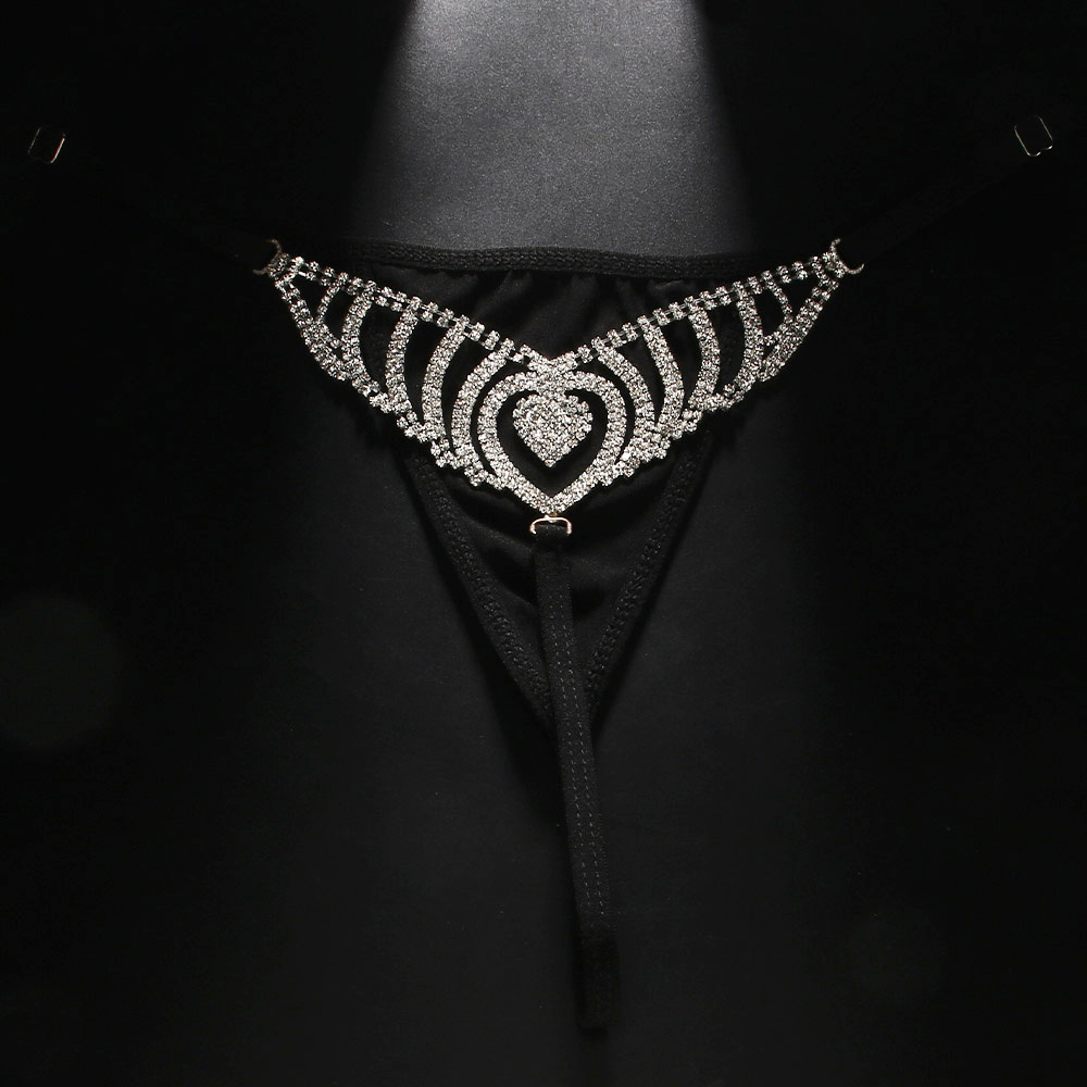 New Arrival Hollow Out Moissanite Heart Pant Chain Women's Sparkling Bling Bling Thong Sexy Body Chain