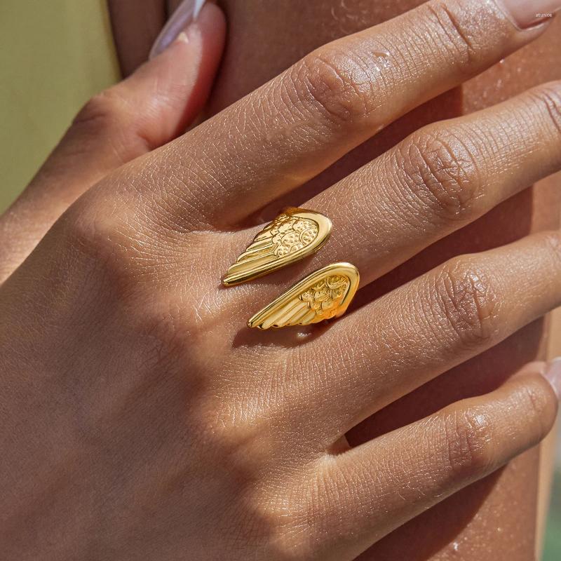Cluster Rings Uworld Design 18K Gold Color Plated Stainless Steel Angel Wing Ring Stackable Feather Women's Jewelry Party Gift