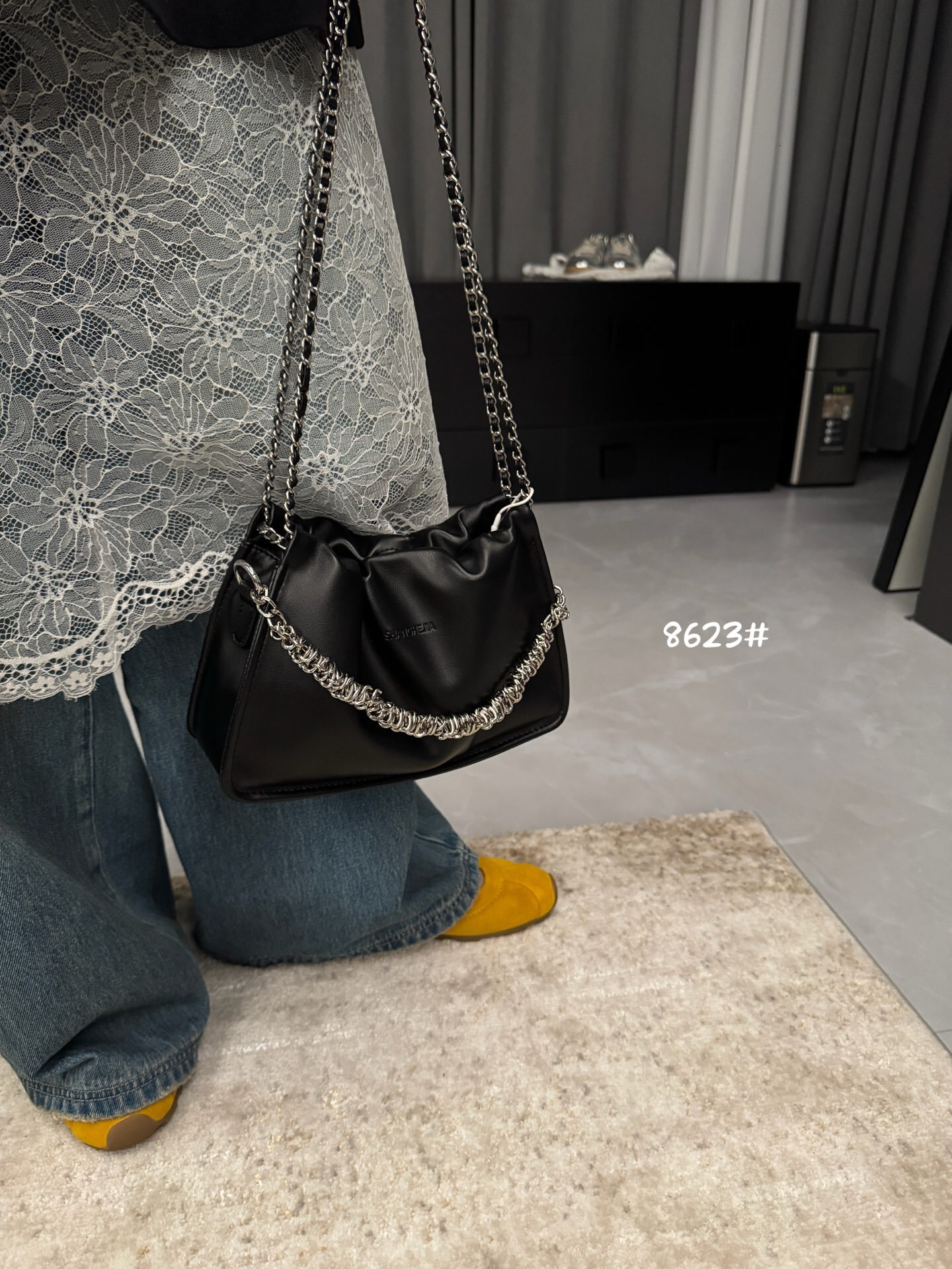 Free shipping designer bag 2025 High End Chain Underarm Cloud Bag For Women Summer New Fashion Crossbody Bag Versatile Bag Casual Shoulder Bag