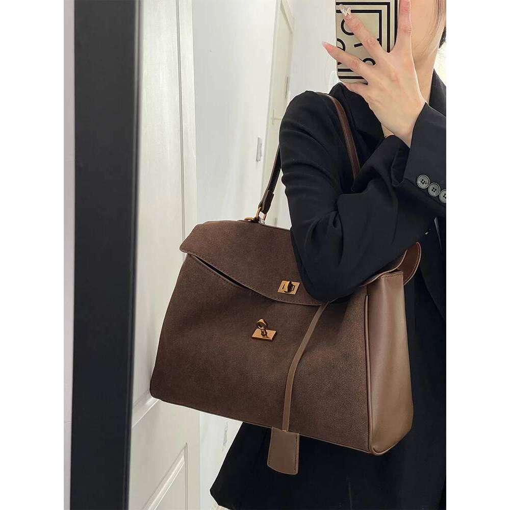 Tangzhuang Retro Matte Women's oulder Large Capaci Suede Tote Bag Commuting Spring Summer New Arrival Korean Sle