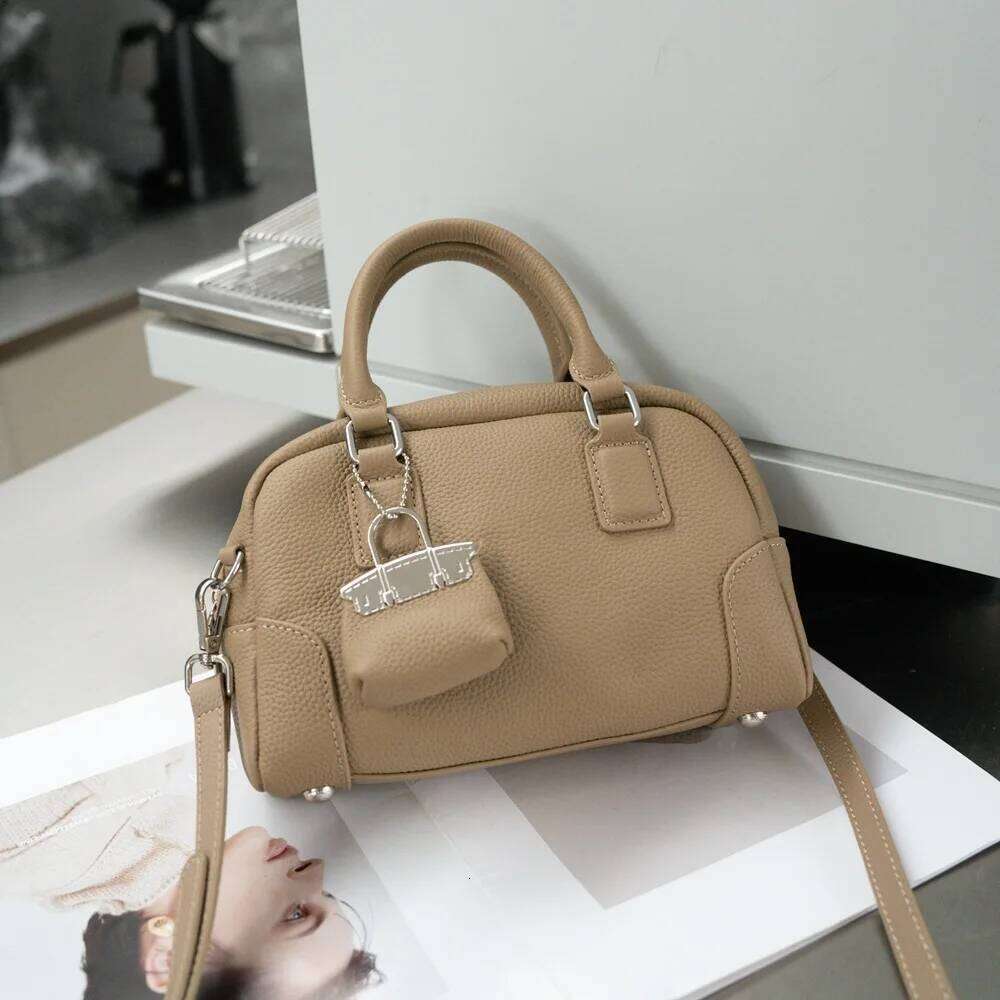 2025 New Tote Bag Fashion Ladies Cowhide Shoulder Or Crossbody Bags Small Genuine Leather Handbag Woman