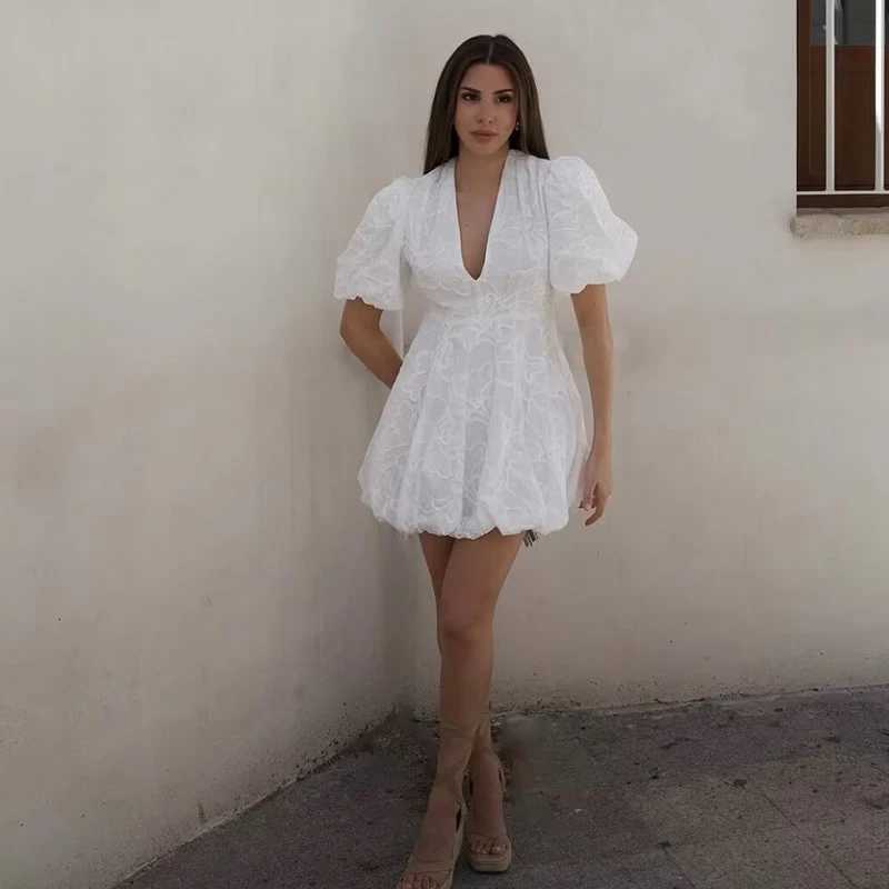 2025 Womens New Embroidered Dresses Summer Fashion Slim V-neck Ele Vacation Mini Womens Dress Youth Street Party Dress XJ250722