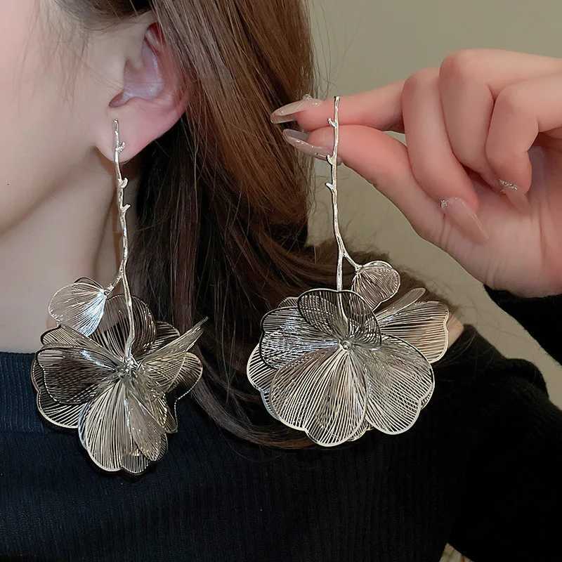 Fashion Rhinestone Flower Pendant Long Tassel Earrings For Women Trendy Exaggerated Hanging Earring Party Jewelry Accessories XJ250722