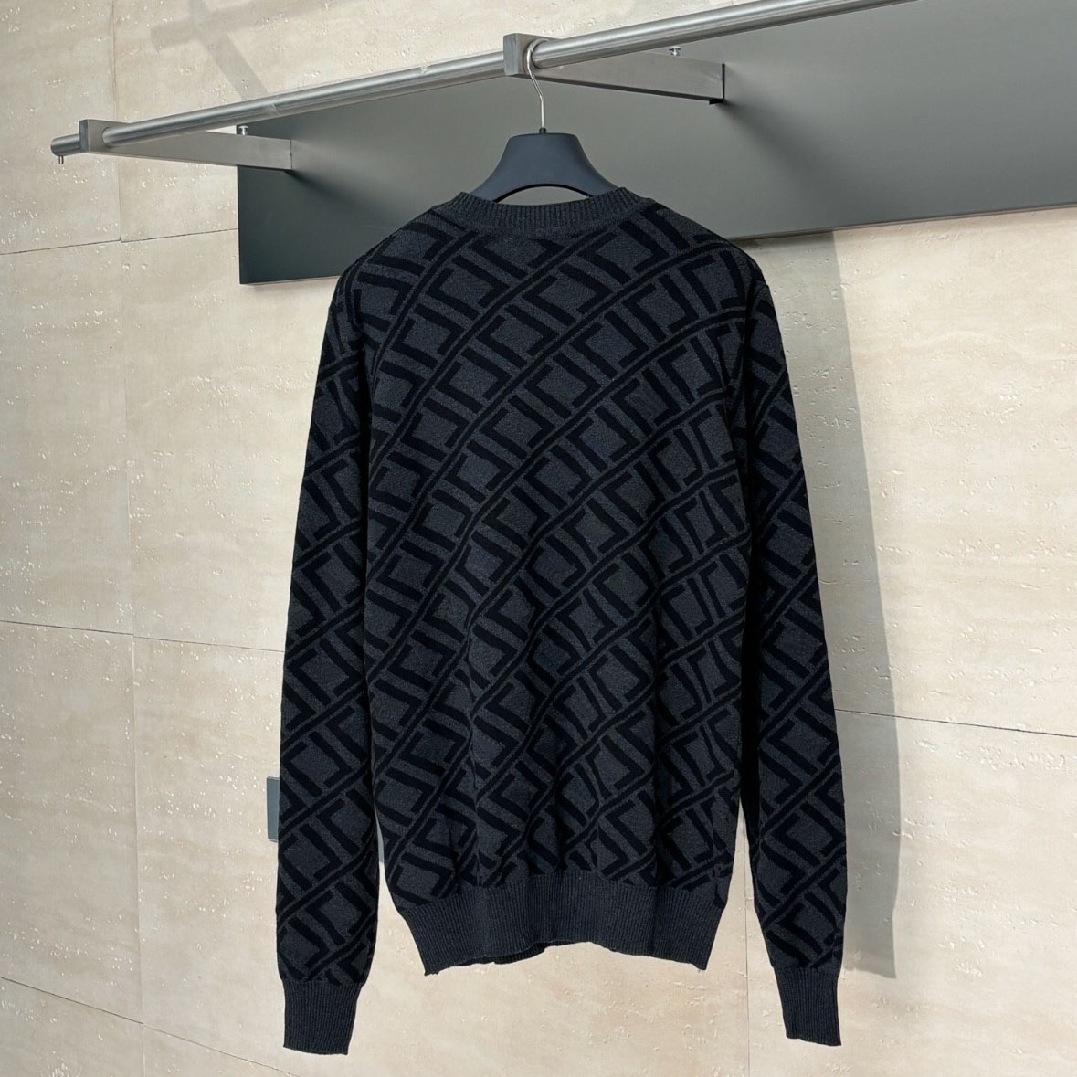 Fashionable Designer Hoodie for Men - Soft Comfortable Embroidered Sweatshirt Luxurious Pullover R250804