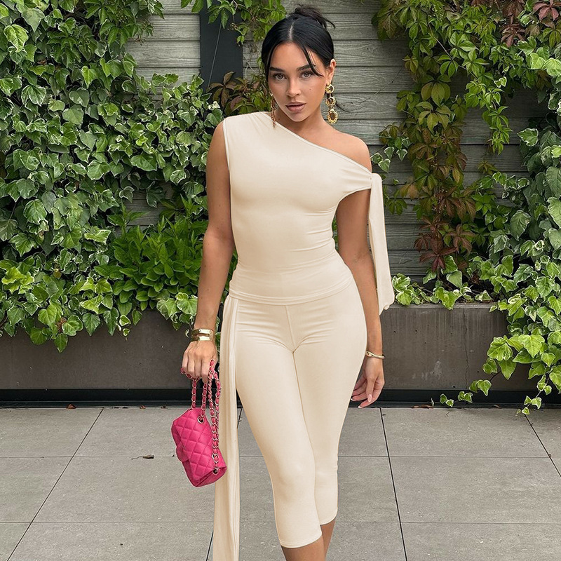 Womens 2024 Summer New Product Fashion Street Shot Slant Collar Sleeveless Top Slimming Strap Shorts Set 241121