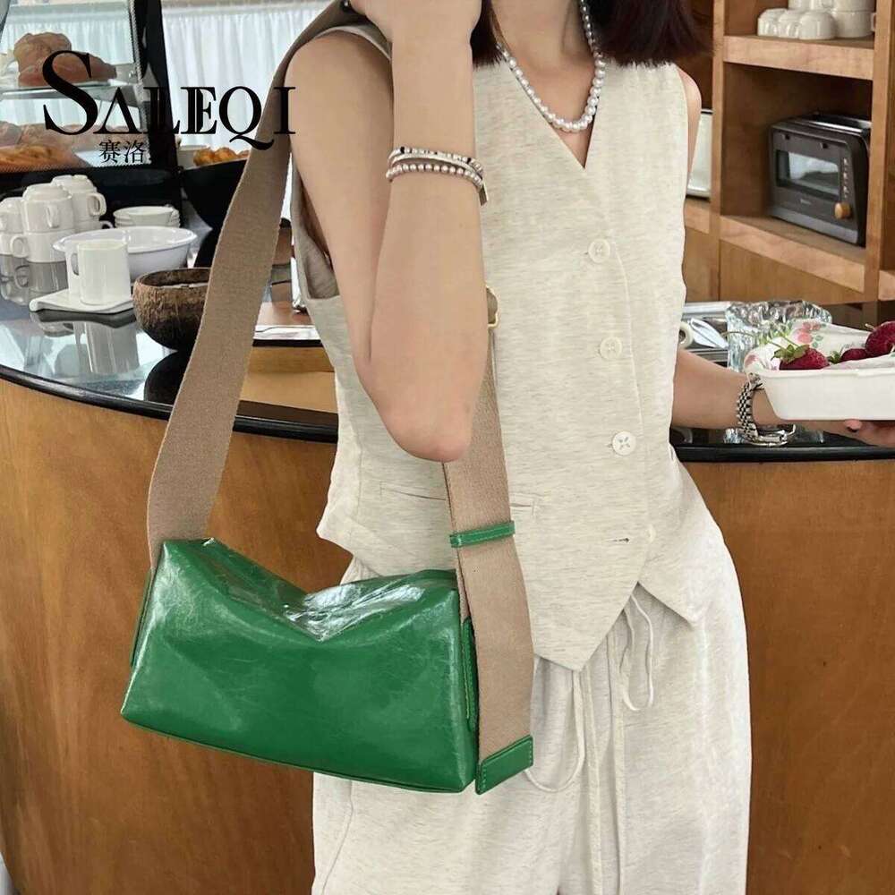 Genuine Grade Korean Women's Shoulder Crossbody Bags Cow Leather Wide Webbing Strap Luxruy Designer Brand Small Square Bag New