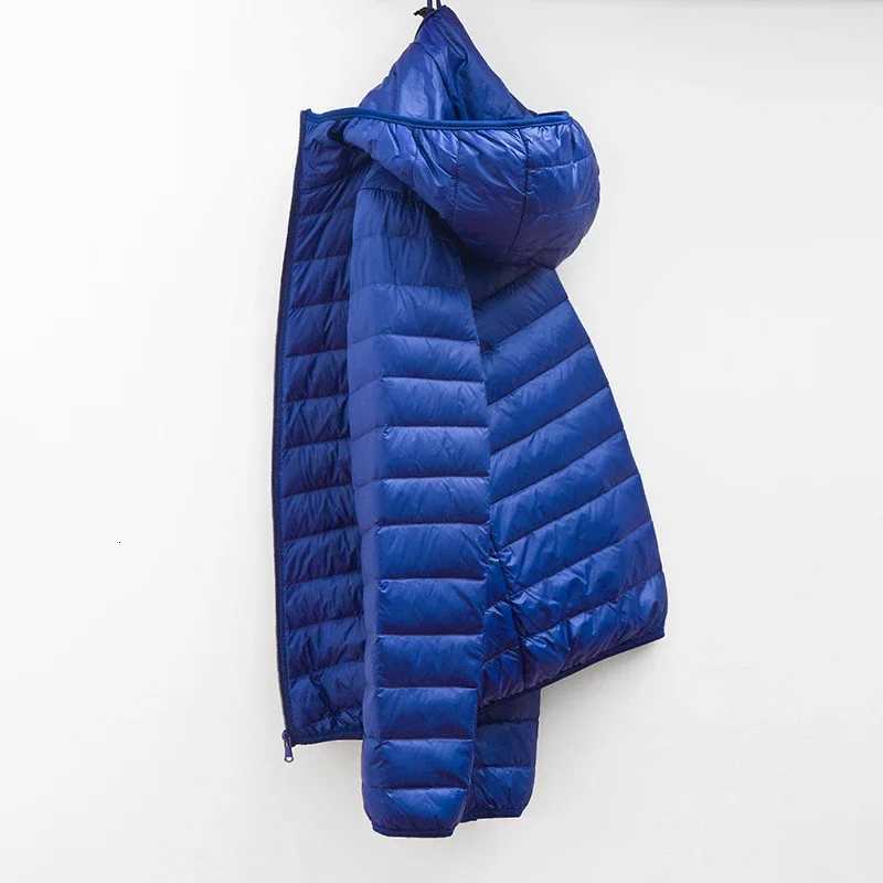 2024 Men Winter Coat Fashion Hooded White Duck Down Jackets Plus Size Ultralight Down Coat Portable Slim Down Parka W250722