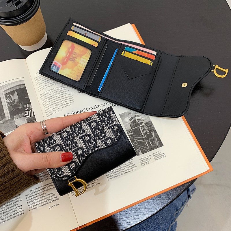 Premium European Style Women's Short Wallet - New Letter Print Slim ID & Card Holder, Boutique Design Money Organizer