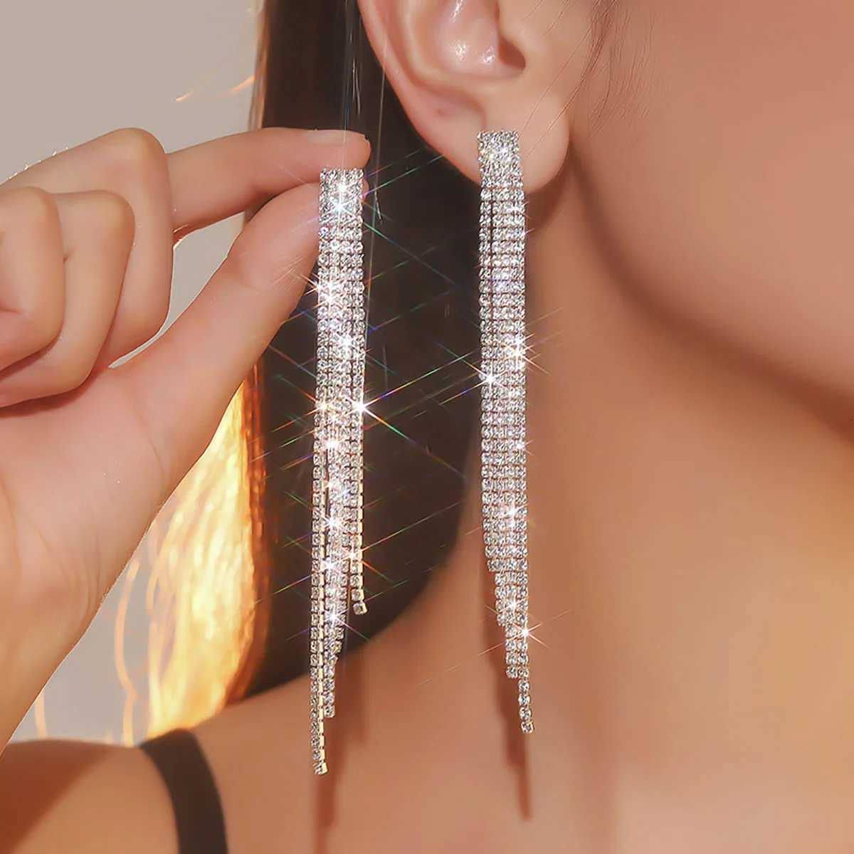 TREAZY Shiny 4 Lines Rhinestone Crystal Tassel Long Earrings for Women Wedding Party Hanging Dangle Earrings Bridal Brincos XJ250722