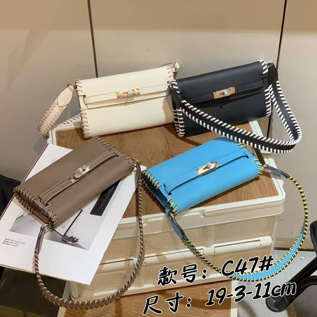 Free shipping designer bag 2025 High End Hand Woven Bag For Women New Lock Buckle Fashion Wide Shoulder Strap Underarm Single Shoulder Bag Crossbody B