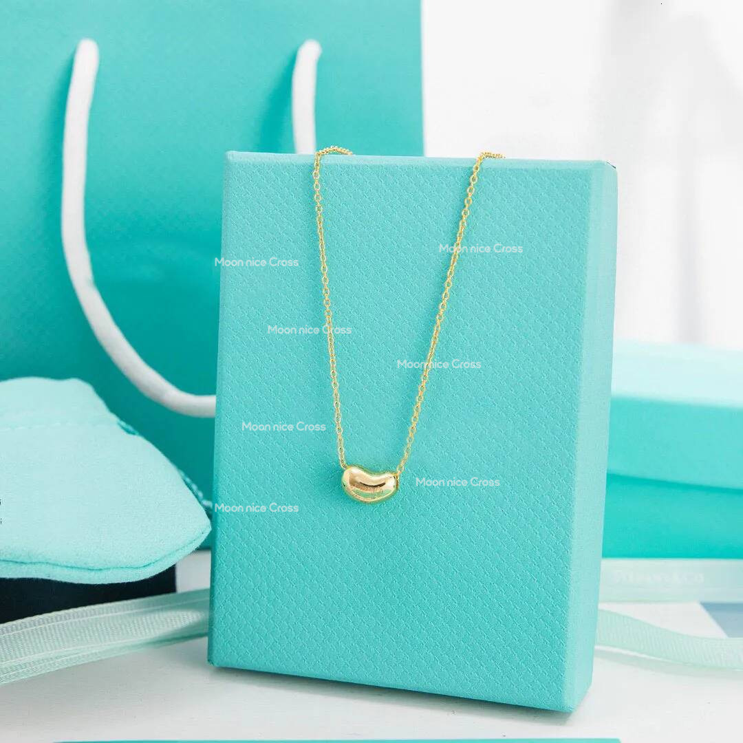 Designer Jewlery Necklace Heart Jewlery High Version Diamond Studded Face High version luxury Necklace Plated Diamond Studded Collarbone Necklace 946