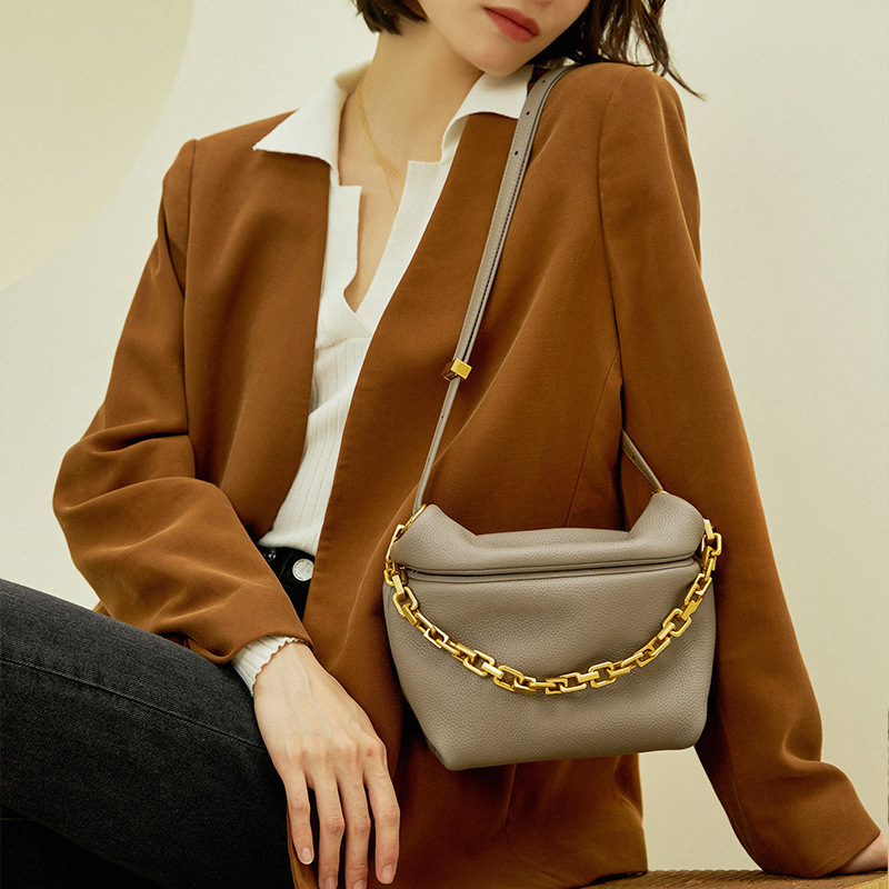 Summer new women's crossbody bag summer new pleated cloud bag fashionable dumpling bag women's new lychee patterned chain women's shoul