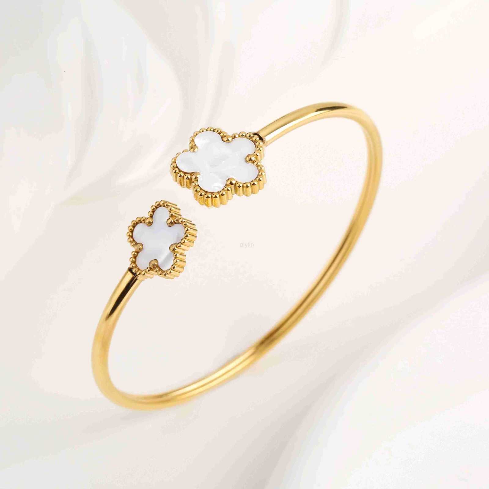 StainlESS Steel Exquisite Five-leaf Flower Open Bangle Gold Color Waterproof PVD Plated Wrist Jewelry Bijoux For Women M250722