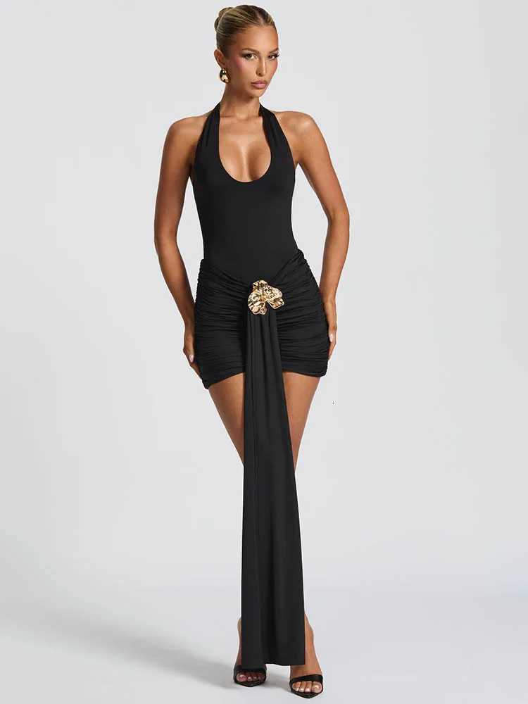 Mozision Metal Flower Draped Ruched Sexy Mini Dress Women Robe Fashion Halter Backless Sleeveless Bodycon Club Party Dress New XJ250722