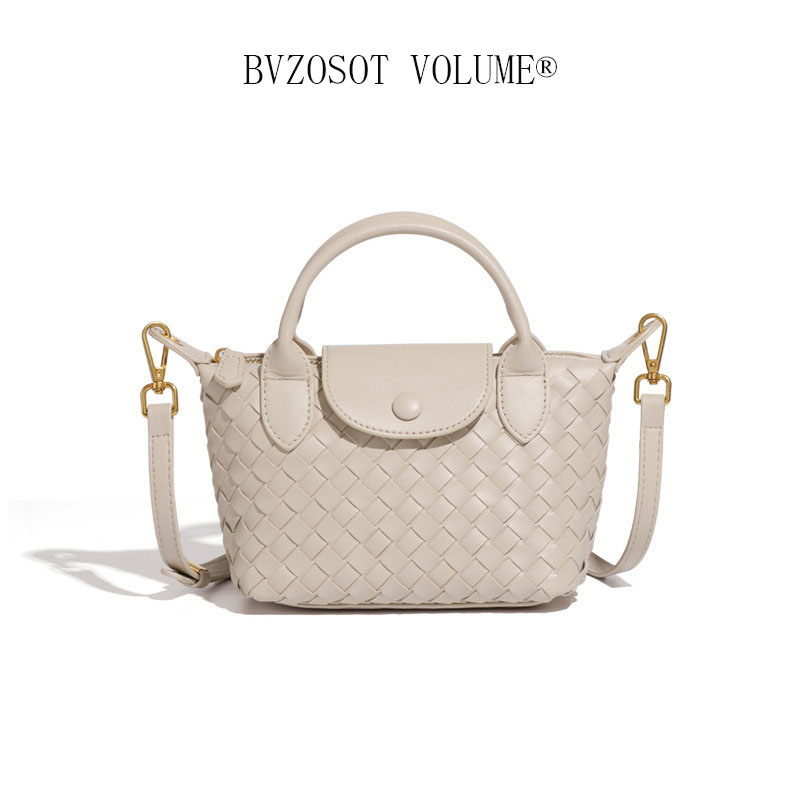 Hand knitted style bag, fashionable single shoulder dumpling shaped for commuting with sense of high end and affordable a hand - held bag