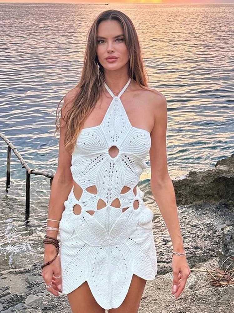 Hollow Out Halter Women Dress Sleeveless Backless Solid Fe Mini Beach Dresses 2025 Fashion Knitted Short Lady Slim Dresses XJ250722
