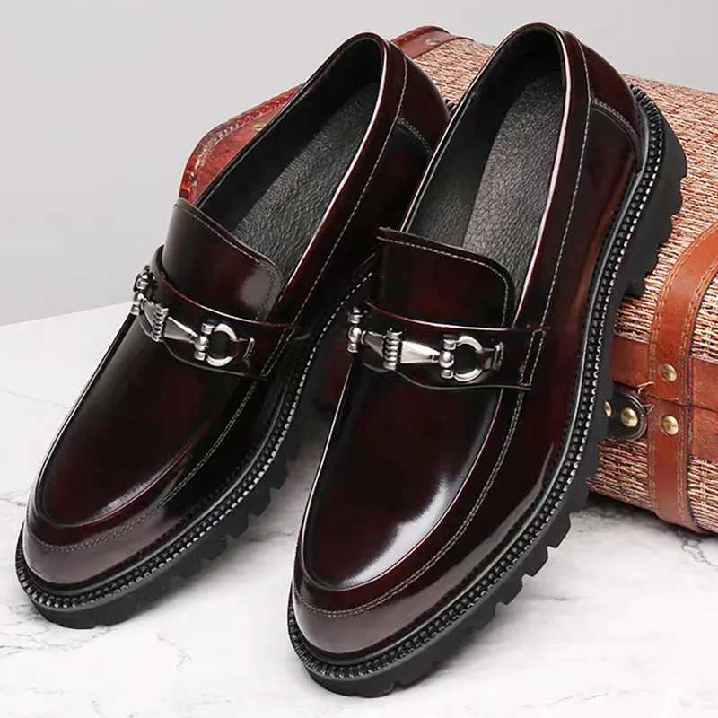 Men Luxury Loafers High Quality Metal Decorative Thick Soled Slip-on Fashion Leather Shoes Business Formal Shoes Men Shoes XJ250722
