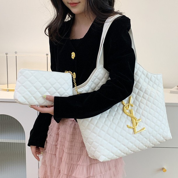 High Capacity Luxury Designer Bags Handbags High Quality Shoulder Bags Fashionable Underarm Bags Crossbody Bags Designer Women's Bags Metal Walle
