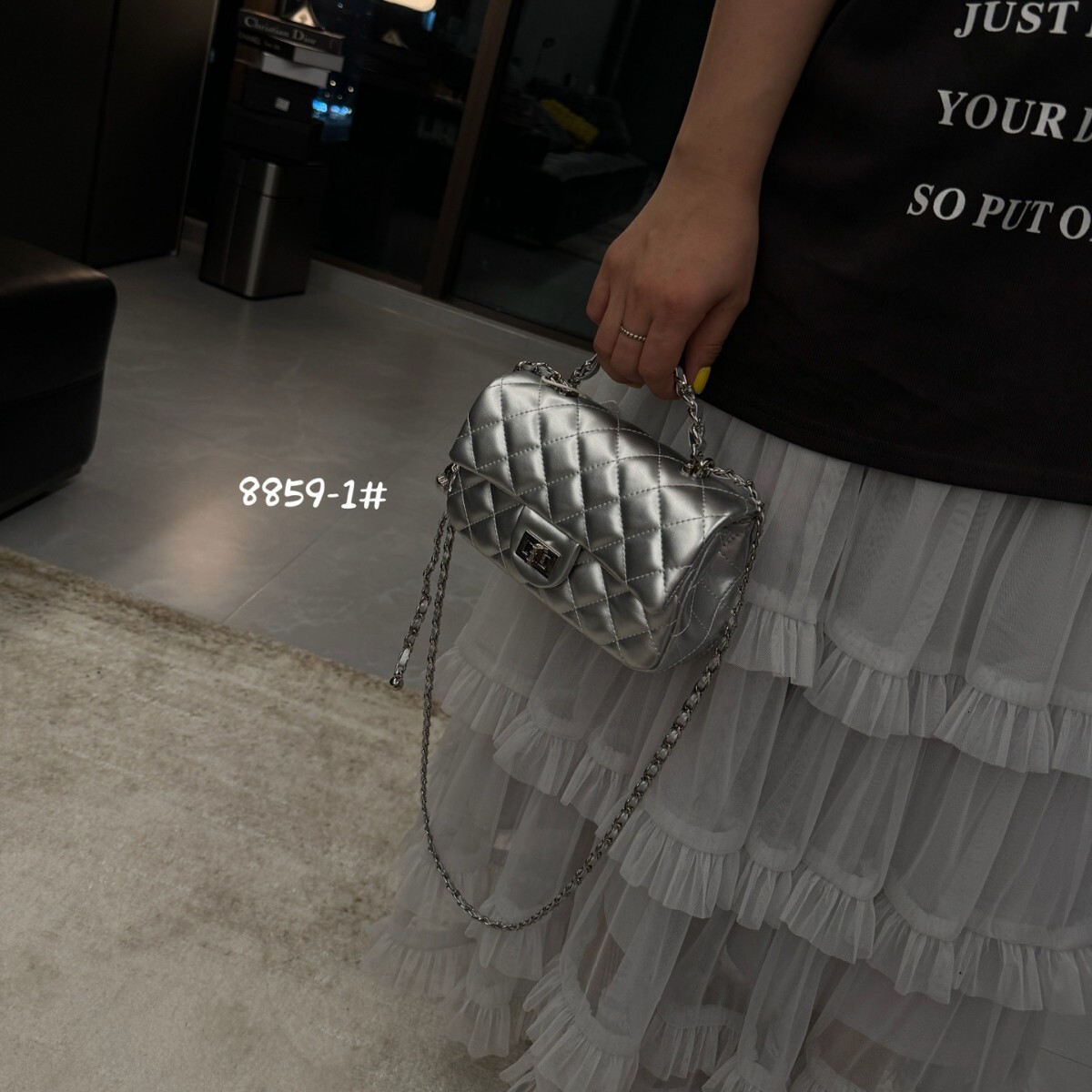 Free shipping designer bag 2025 Wind Lingge Lock Buckle Handbag Small Square Bag For Women Summer New Exquisite Fashionable Chain Shoulder Bag Crossbo