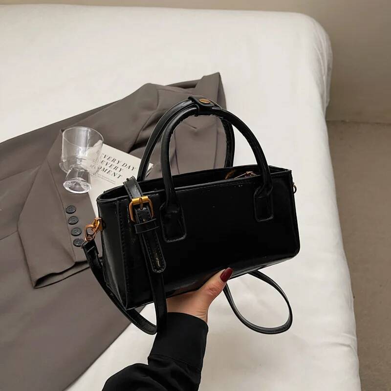 trend new retro fashion designer under the armpit leisure niche simple high end single shoulder crossbody bag women s trendy single shoulder bag