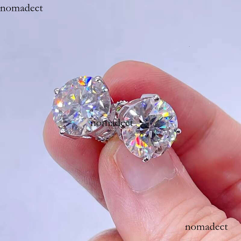 Classic Design Sterling Sier Screw Back GRA Certificated Dia Moissanite Stud Earrings