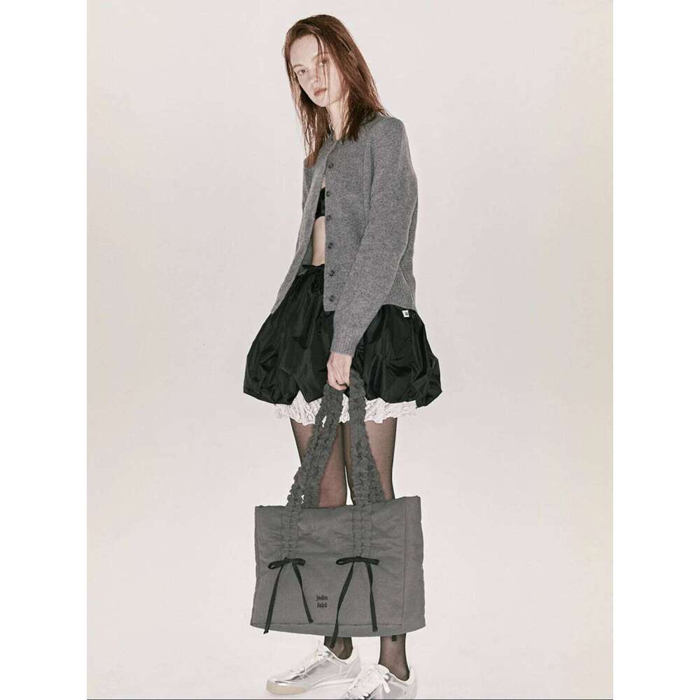 Korean niche jedrefeb5 Han So-hee's identical creased bow handbag JEDREFEB5 new female bag