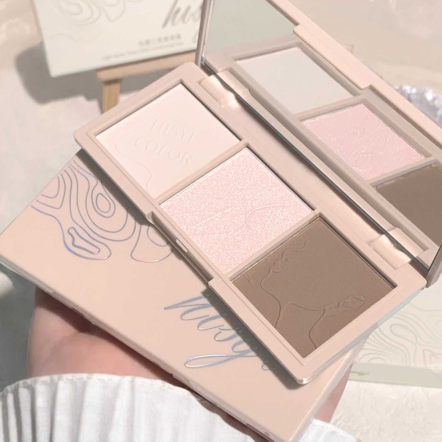 ight Sensation Three-Color Contour Powder Lescent and Matte 3D Highlight and Shadow Powder All-in-One Palette W250722