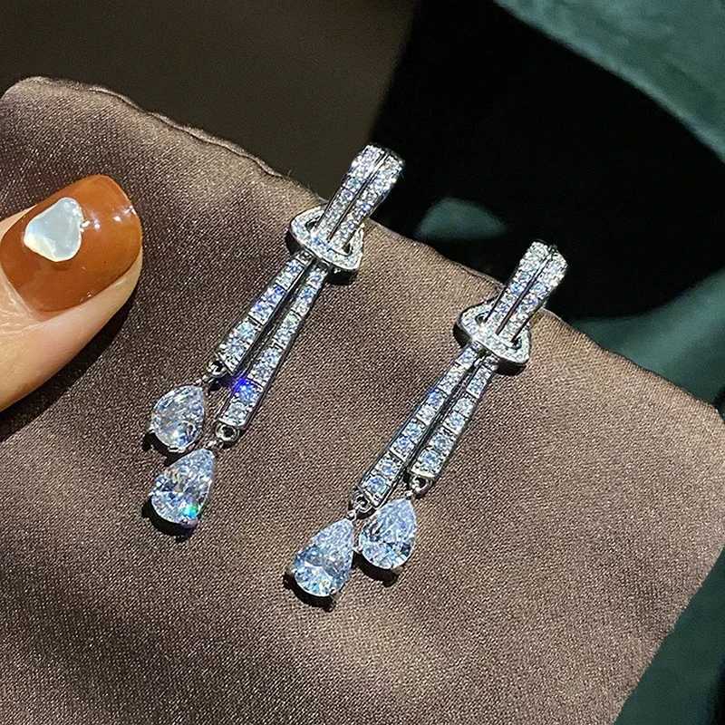 Huitan Bling Long Tassels CZ Drop Earrings for Women Elegant Charms Wedding Party Jewelry Trending Hot Sale Ear Accessories XJ250722