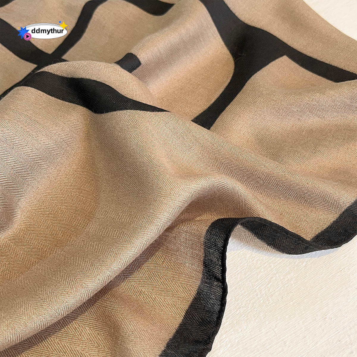 Fashion Neck for Women New Style Spring Summer Warm Simple Triangle High-end Versatile Small Square Scarf Professional ddmythur