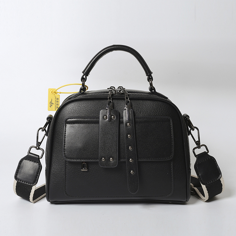 Multi-compartment large-capacity shoulder bag, a casual, versatile and stylish women's bag, a trendy crossbody bag and handbag for ladies.