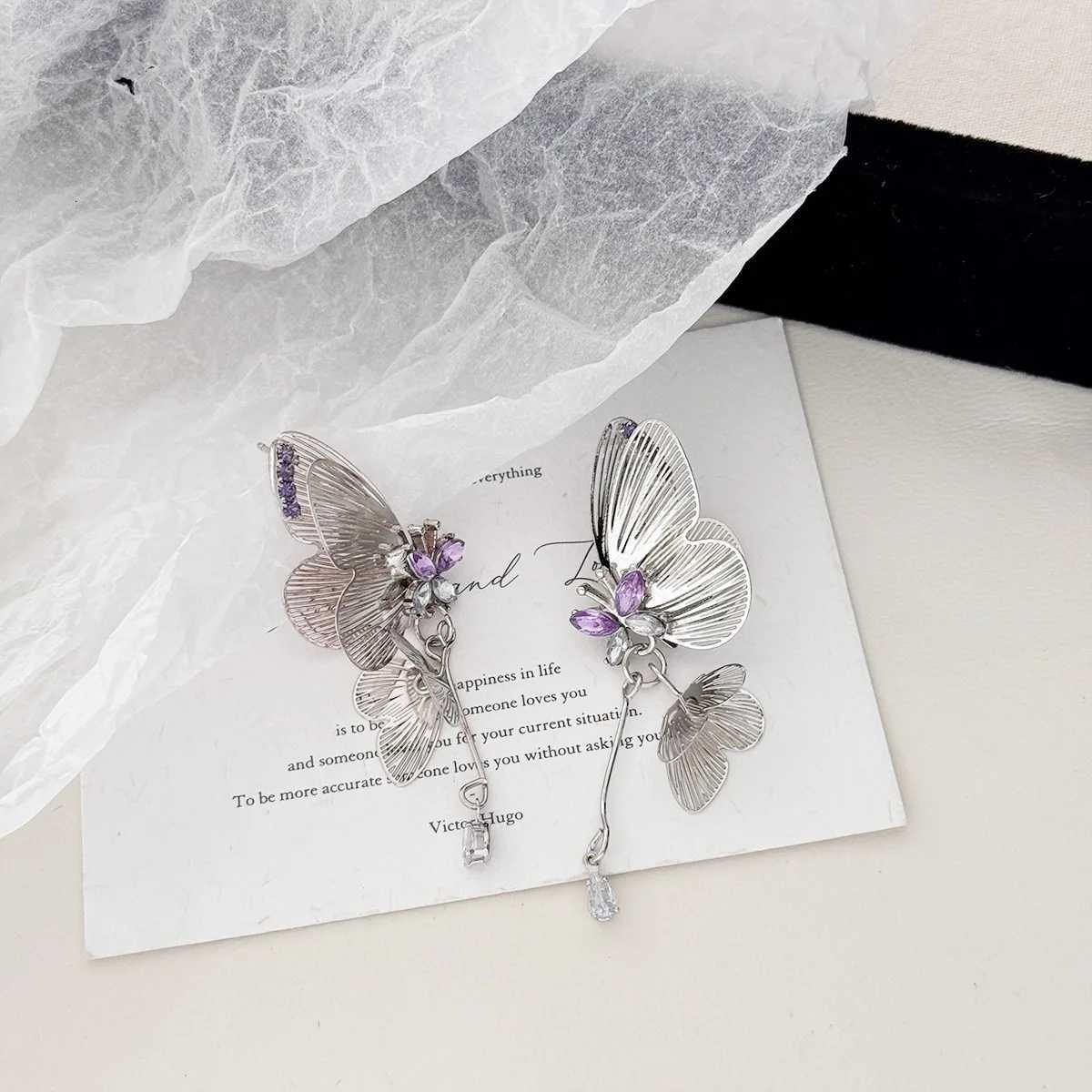 ight Luhuri Butterfly Flying Tassel Earrings Personalized Fashion Wedding Party Ladies Earrings Festival Girls Jewelry Gift XJ250722