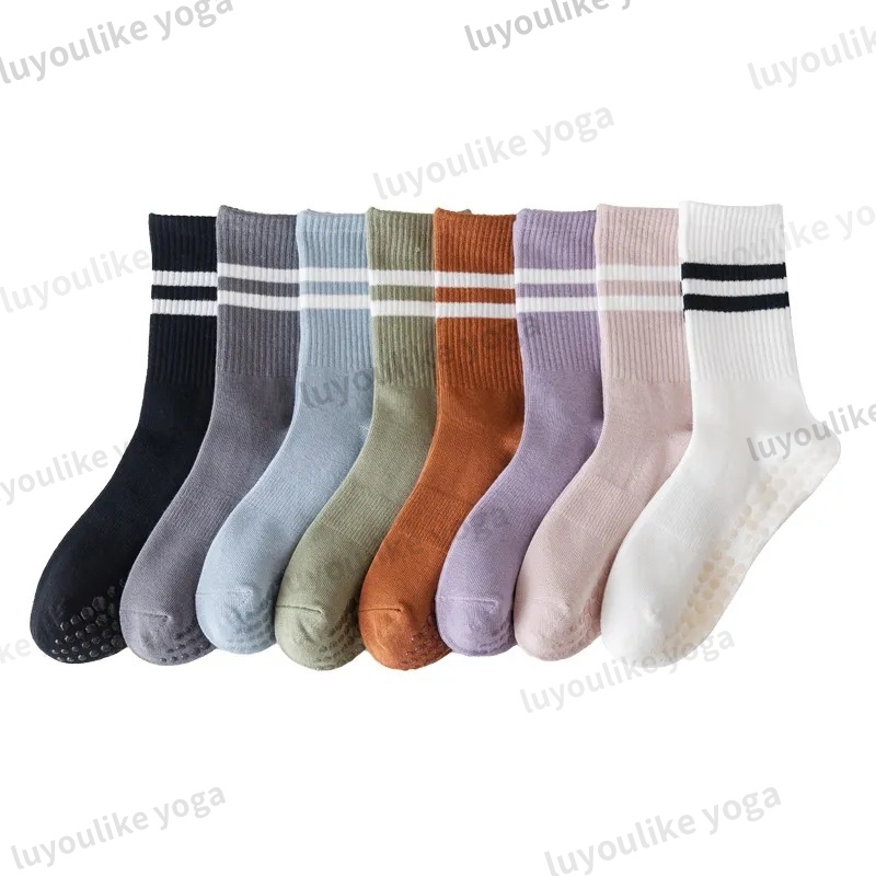 O115 Women Pilates Non-slip Yoga Socks Women's Indoor Fitness Dance Middle Tube Yoga Socks Sports Fitness Socks