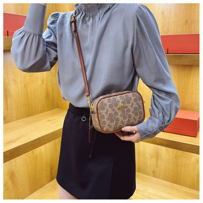 Designer Camera bags High Quality Leather Wallet Women Classic Black Shoulder bag Tassel Charm Metal Decoration
