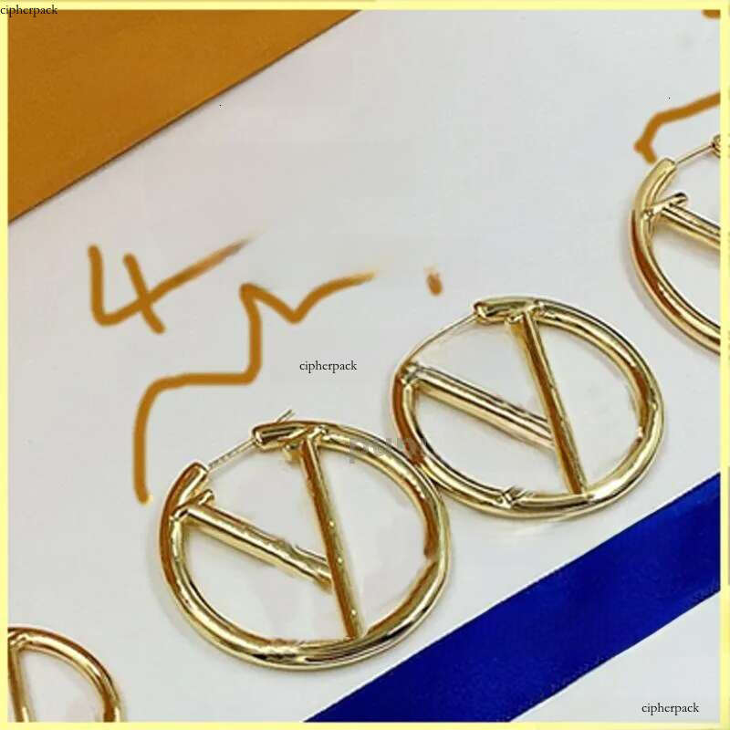 Women Hoops Fashion Womens Circle Simple Gold Jewelry s Designer Earrings Sier Letter Stud Earring Size 5 Cm BFD2411071