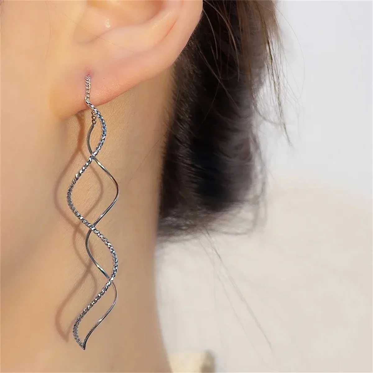 2Pcs Wave Fringe Tassel Earrings for Ladies Exquisite Elegant Long Style Pin Fashion Stud Suitable for Daily Wear XJ250722