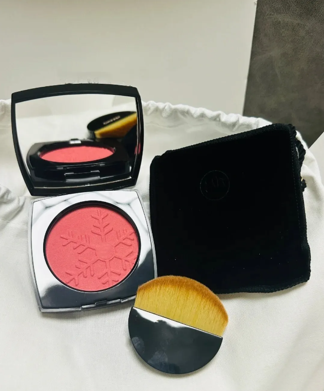 3 colors Snowflake Blush Powder Matte Face Blush Blendable Formula Long Lasting Moisturizing Waterproof Light