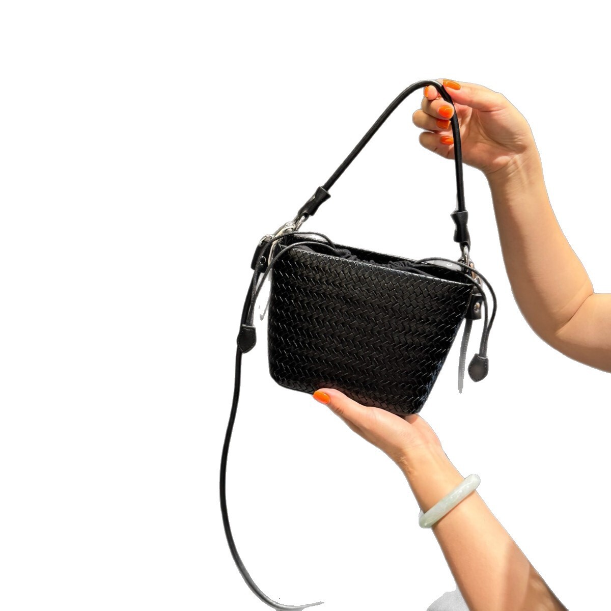 Free shipping designer bag 2025 Bucket Handwoven Bag Fashion Versatile Bag Vegetable Basket Bag New Casual Large Capacity Shoulder Bag Women S Bag