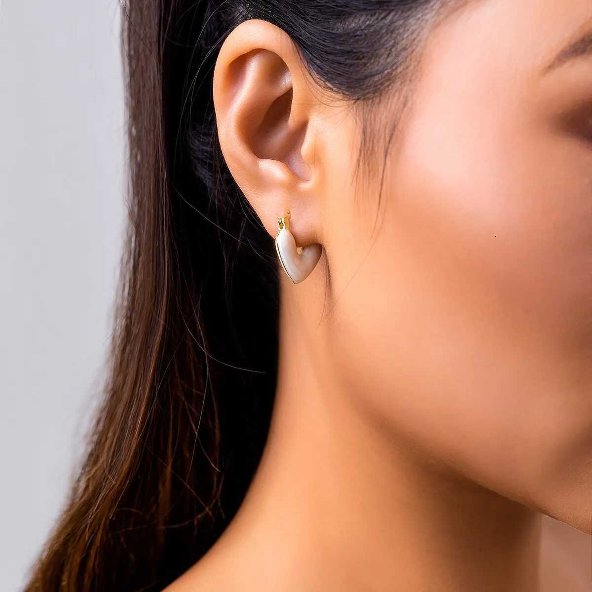 Kpop Sweet Minimalist Heart Drop Earrings for Women Wed Korean Fashion Elegant Earrings Aesthetic Piercing Ear Jewelry New XJ250722
