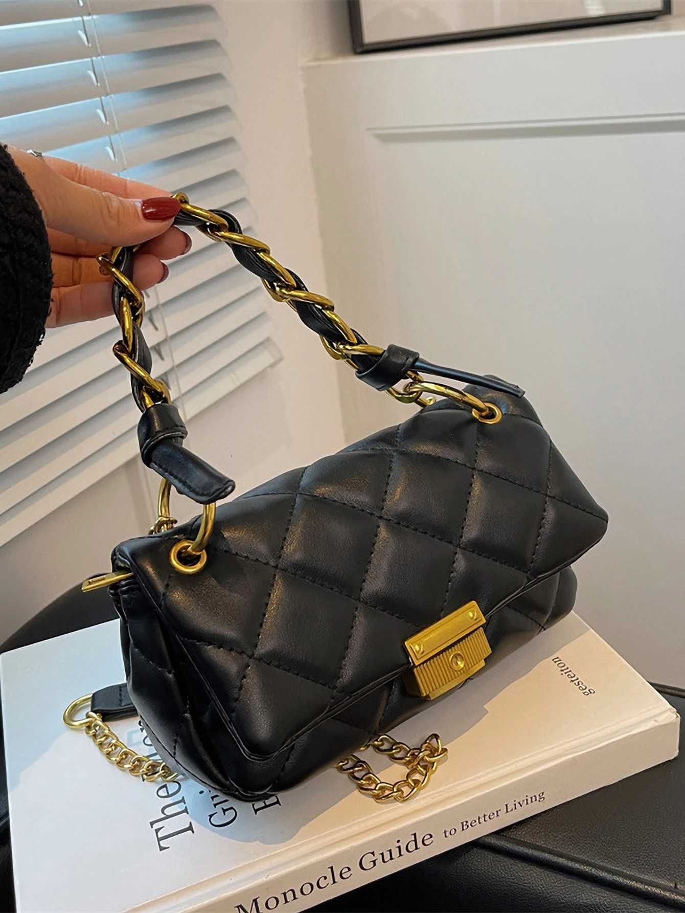 Reliable and modern chain small square bag simple and portable handheld shoulder bag Y250722