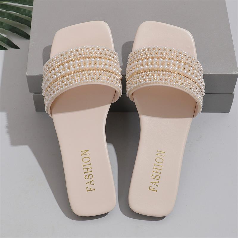Luxury Brand Designer Shoes Size Women's Sandals 2025 New Pearl Flat Sandals Lightweight Outdoor Beach Sandals For Women