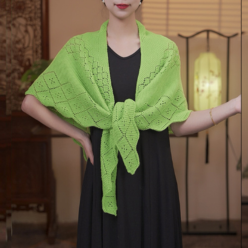 K1430 2024 Spring and Autumn Fashion All-match Pure Color Knitted Hollow Diamond Triangle Scarf Shawl Outerwear Western Scarf Women