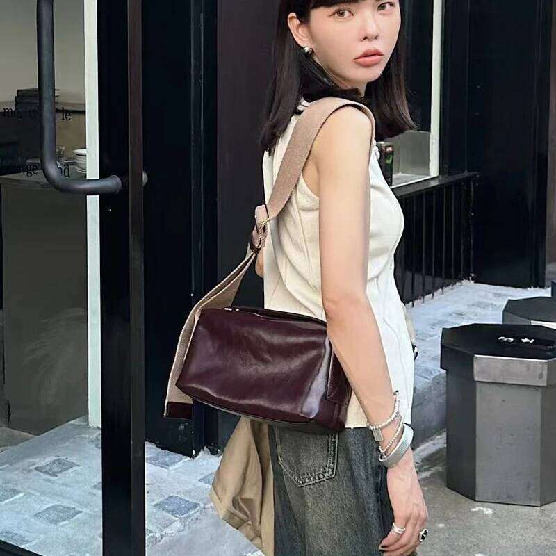 Genuine Grade Korean Women's Shoulder Crossbody Bags Cow Leather Wide Webbing Strap Luxruy Designer Brand Small Square Bag New
