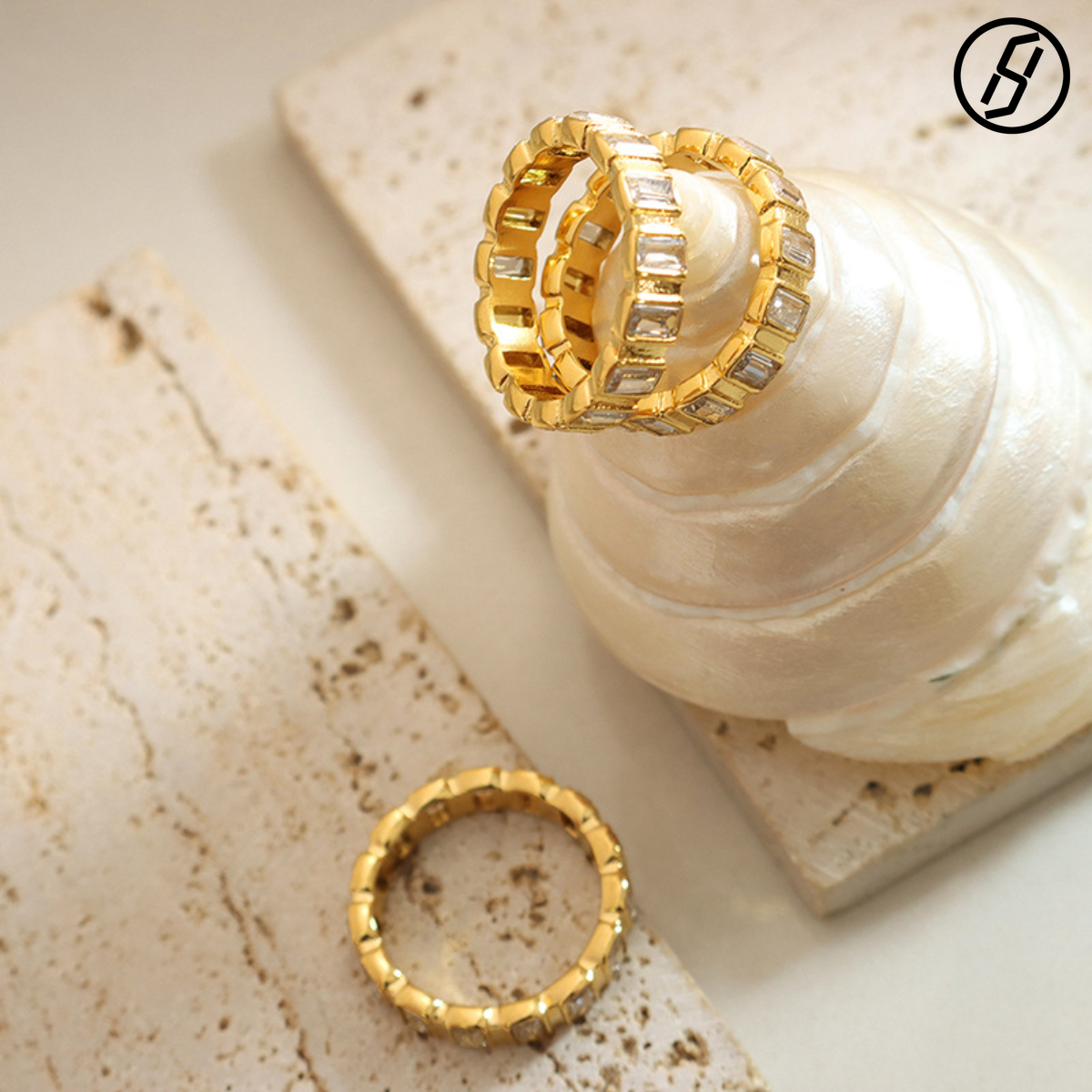 TikTok hot sale personality full diamond zircon ring titanium steel gold-plated index finger ring niche color-fast jewelry women designer ring