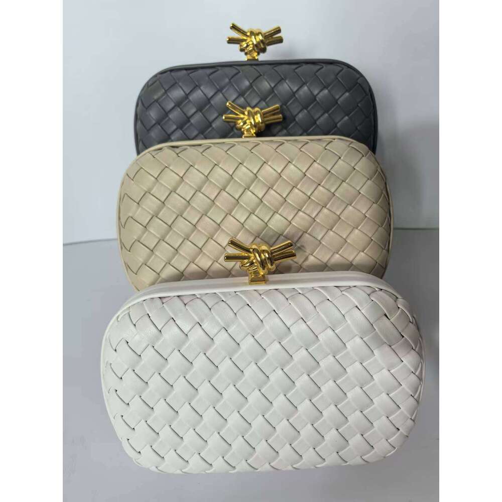 Women's Handbag Handwoven Ladies Clutch Crossbody Simple Evening Bag Small Fashion Versatile Weave Designer Luxury handbag