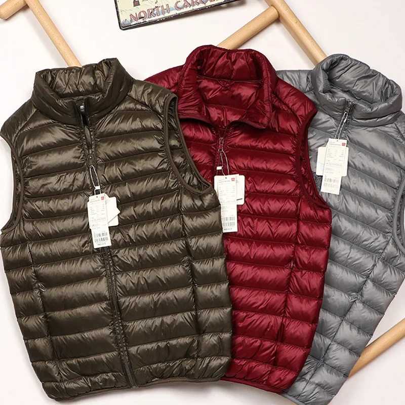 High Quality Man Duck Down Vest Coat Ultralight Sleeveless Windproof Waistcoat Portable Puffy Jackets for Men W250722
