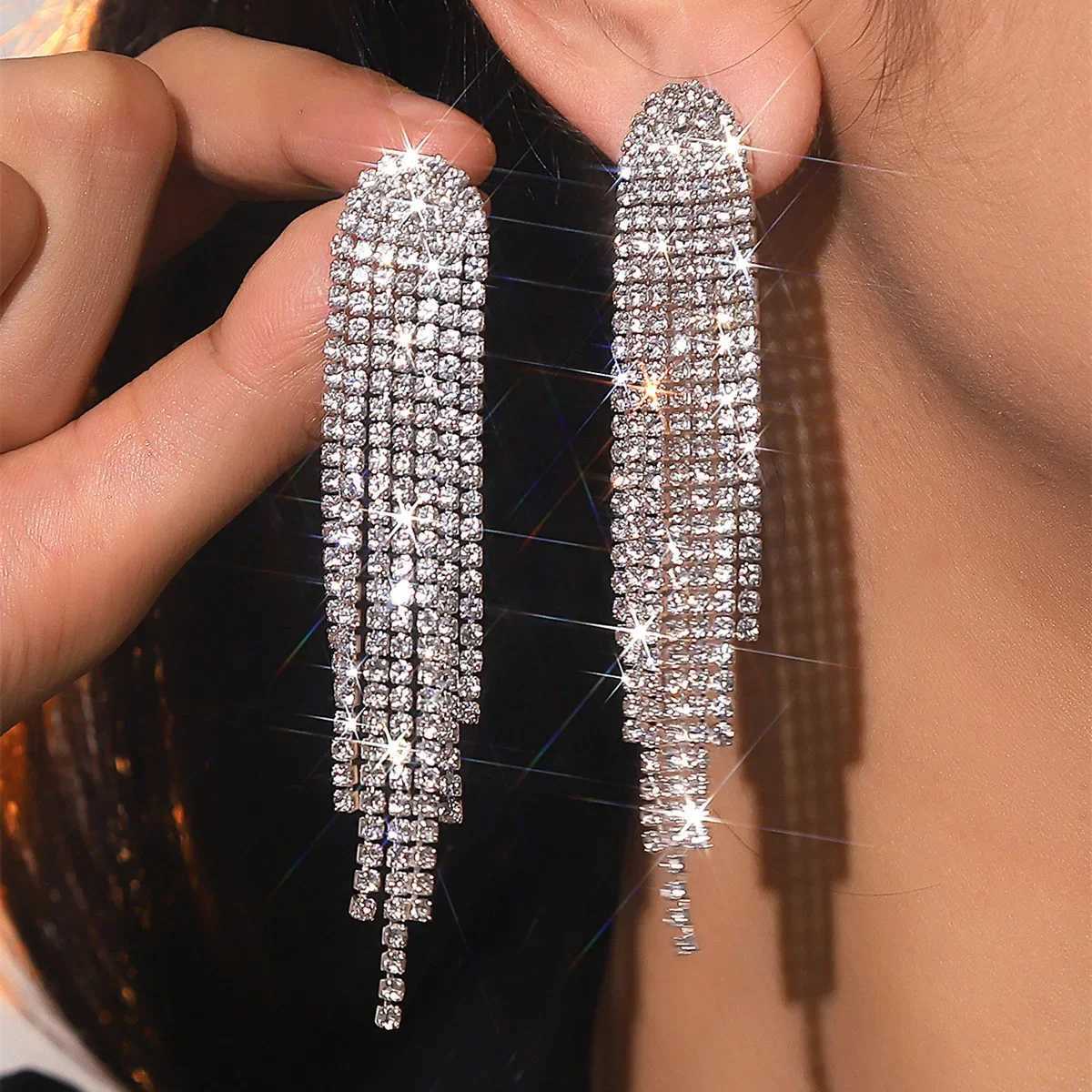 FYUAN Fashion Long Tassel Drop Earrings for Women Black Gold Silver Color Rhinestone Dangle Earring Wedding Party Jewelry XJ250722