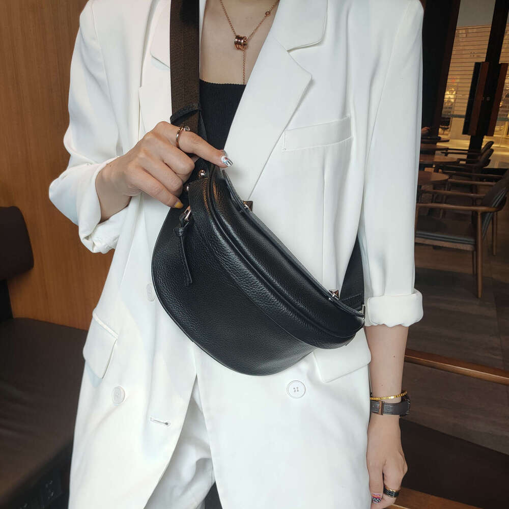 for Women New Casual Chest Simple Crossbody Top Layer Cowhide Soft Party Bag Fashion Versatile designer bag